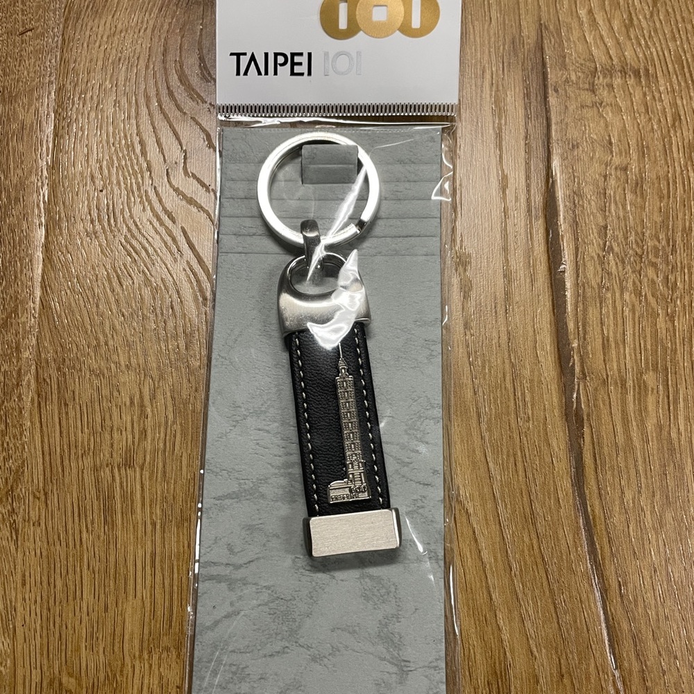 101 key chain (black)